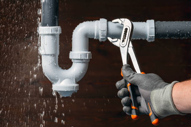 Professional Leak Detection technician working in Moweaqua, IL